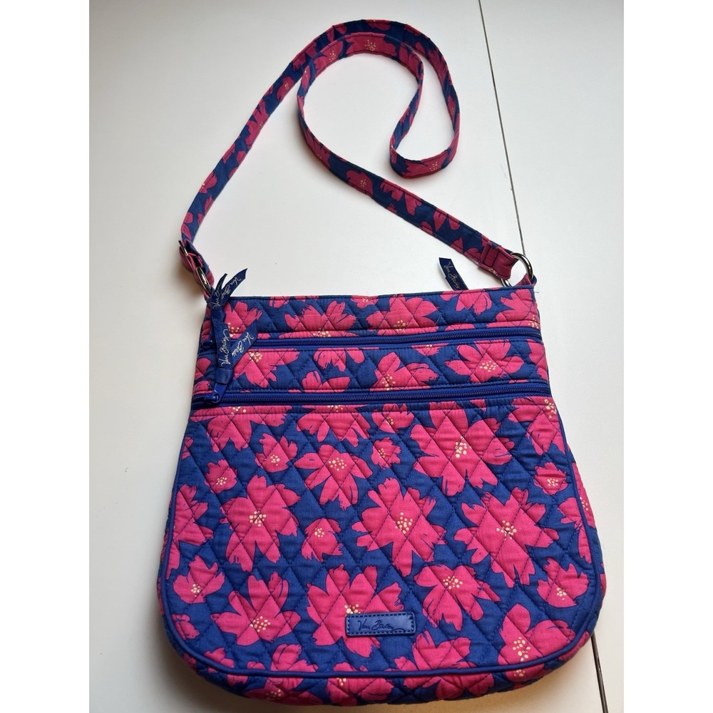 Vera Bradley Triple Zip Mailbag Crossbody, Hipster Art Poppies Pink Flowers EUC